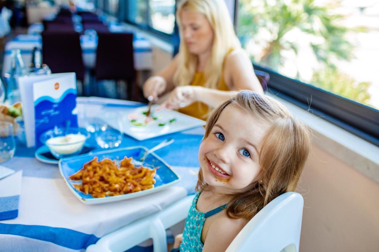 Miramare Hotel Ristorante Convegni チェゼナーティコ エクステリア 写真